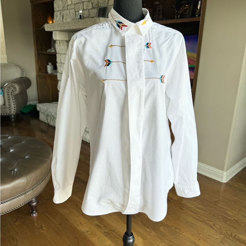 Tate’s‎ Vintage White Embroidery Shirt